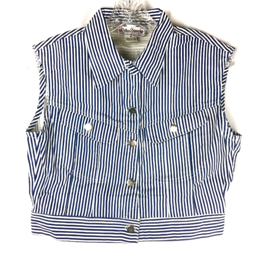 Cotton Express Striped Snap Button Crop Top